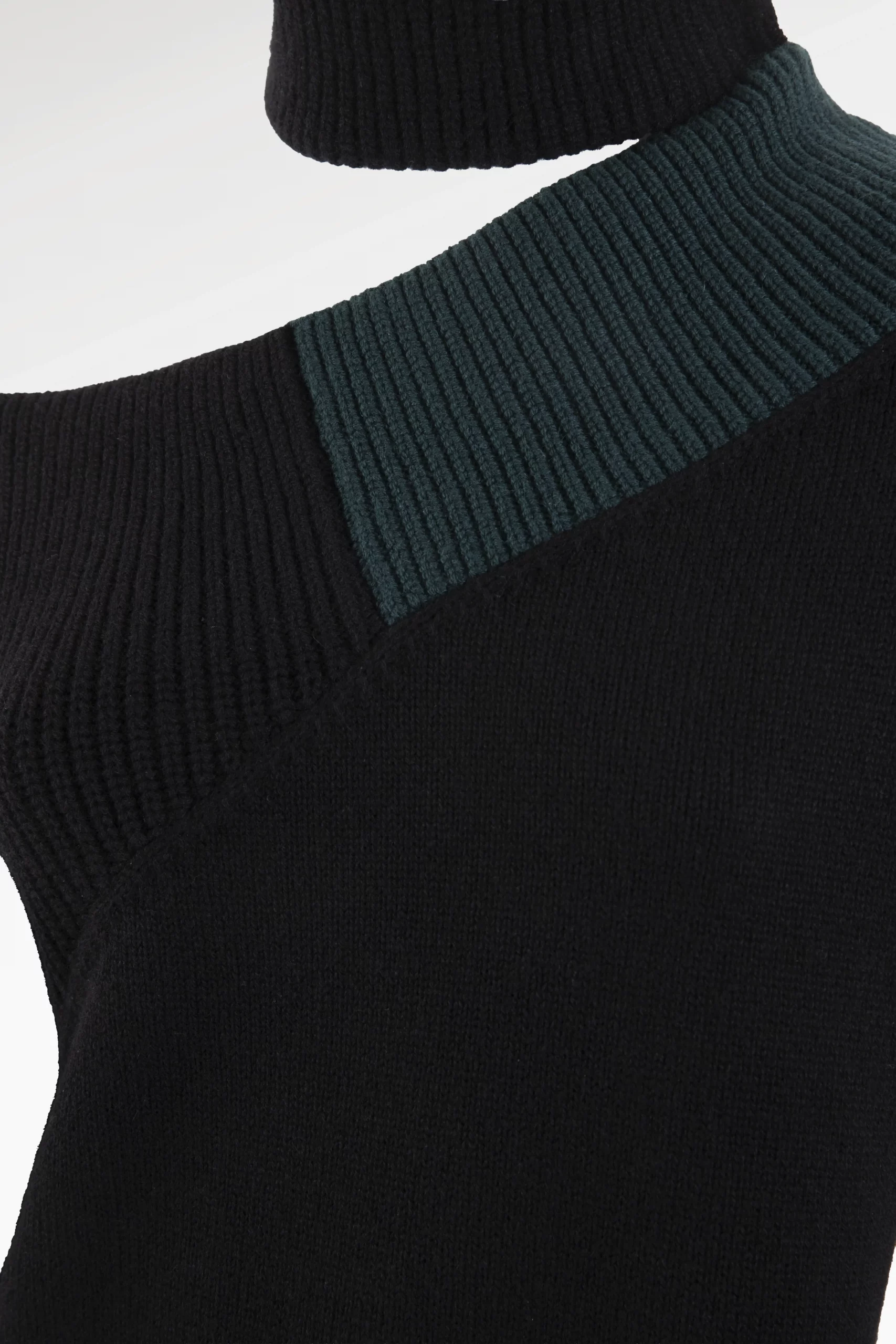 josephine-riviere-maille-pull-cachemire-jenny-long-col-amovible-detail